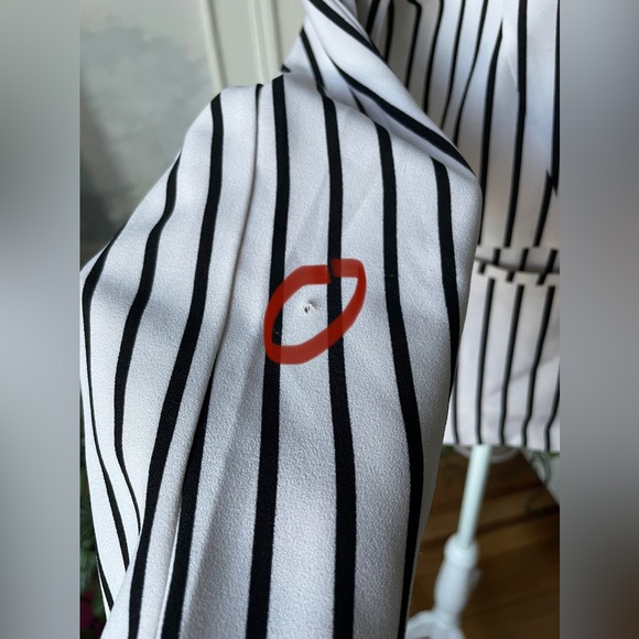 ACTIVE USA PINSTRIPE BLAZER 🫦 - Picture 10 of 10